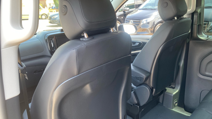 Mercedes-Benz Vito L2 Diesel Rwd 119CDI Select Crew Van 9G-Tronic - Image 21